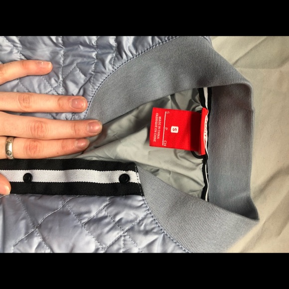 NIKE jacket. - Picture 2 of 2